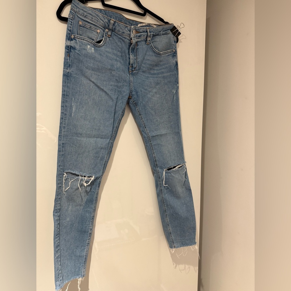 Zara Light Blue Distressed Ankle Jeans